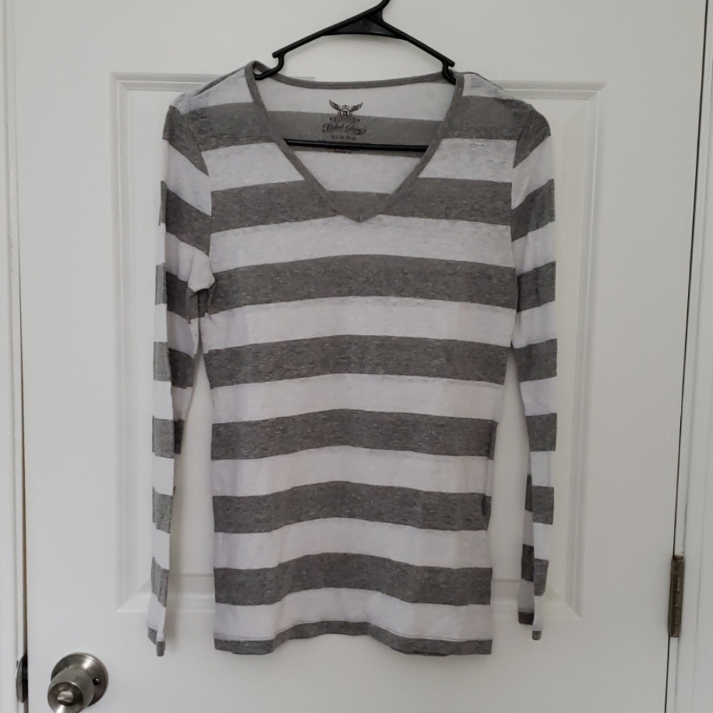 Faded Glory long sleeve